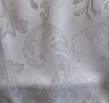 Load image into Gallery viewer, Christmas Metallic Jacquard Table Runners (3 Colours Available)