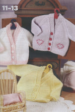 Load image into Gallery viewer, Peter Gregory Knitting Booklet AK22 Dolls Clothes