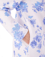 Load image into Gallery viewer, Slenderella Ladies Bold Floral Mock Quilt Button Dressing Gown (2 Colours)