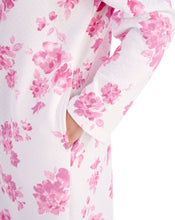 Load image into Gallery viewer, Slenderella Ladies Bold Floral Mock Quilt Button Dressing Gown (2 Colours)