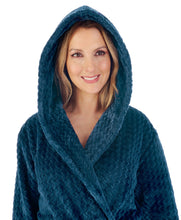 Load image into Gallery viewer, Slenderella Ladies Zig Zag Fleece Hooded Dressing Gown (6 Colours)