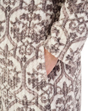 Load image into Gallery viewer, Slenderella Ladies Damask Waffle Fleece Button Dressing Gown (2 Colours)