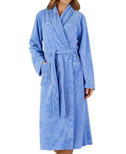 Load image into Gallery viewer, Slenderella Floral Embossed Shawl Collar Dressing Gown (5 Colours)