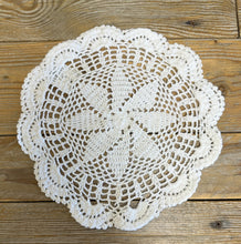 Load image into Gallery viewer, White Assorted Round Crochet Doilies - Pack of 6 (10")