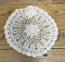 Load image into Gallery viewer, White Assorted Round Crochet Doilies - Pack of 6 (10")