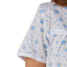Load image into Gallery viewer, Slenderella Ladies Floral Pyjamas Set with Lace Trim (Blue or Pink)