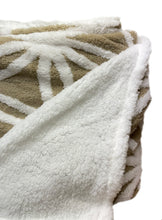 Load image into Gallery viewer, Velosso Tufted Soft &amp; Cosy Sherpa Fleece Orbit Throw 150cm x 200cm (2 Colours)