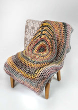 Load image into Gallery viewer, Wendy Super Chunky Crochet Pattern - Throw (6176)