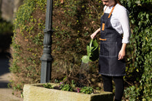 Load image into Gallery viewer, Denim Esscherts Tool Tie Up Apron with 4 Pockets &amp; Faux Suede Ties (83cm x 65cm)