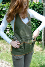 Load image into Gallery viewer, https://images.esellerpro.com/2278/I/146/387/GT49-khaki-green-lady-garden-apron-pockets-adjustable-2.JPG