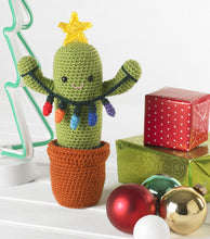 Load image into Gallery viewer, https://images.esellerpro.com/2278/I/197/556/king-cole-christmas-crochet-book-6-4.jpg